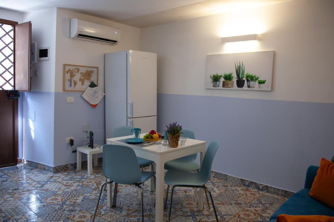 La Casetta In Centro By Sicily In Home Catania Luaran gambar